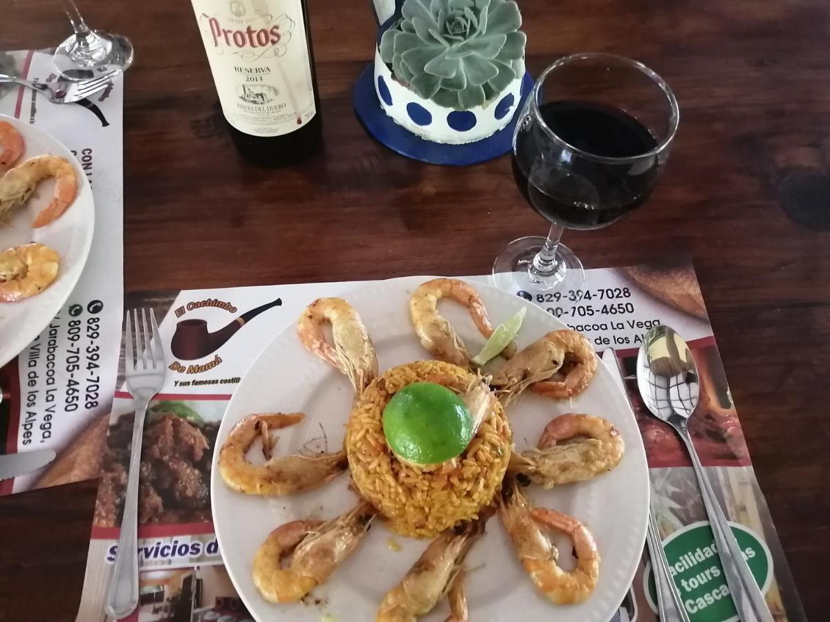 La Famosa Costillas A La Lena Jarabacoa Eksteriør billede